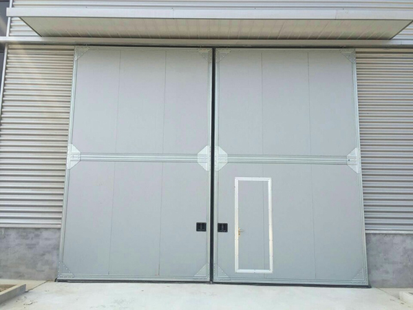 重型工業(yè)推拉門